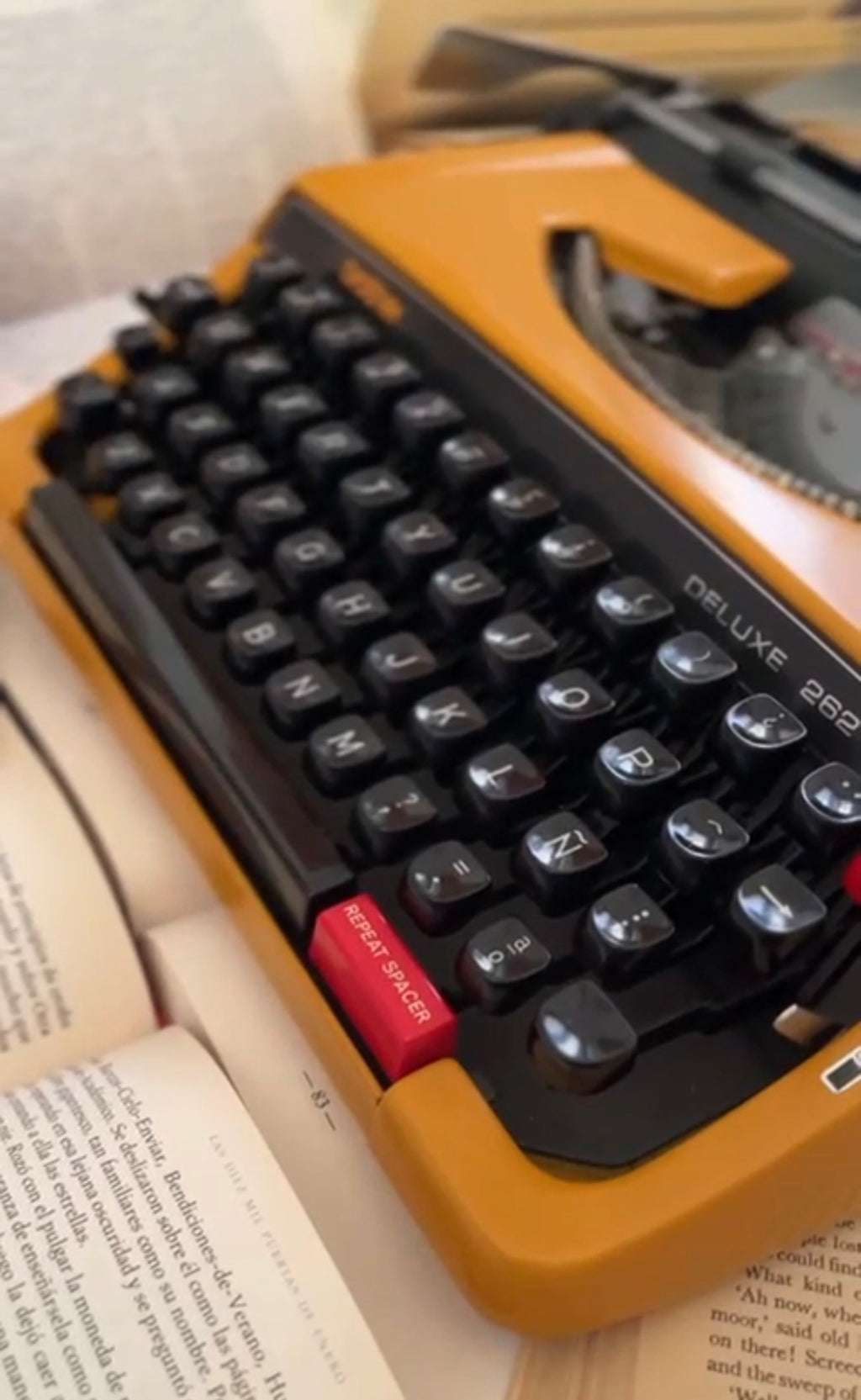Brother Deluxe 262TR (Orange, 1970s)