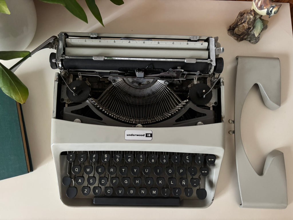Olivetti Underwood 18