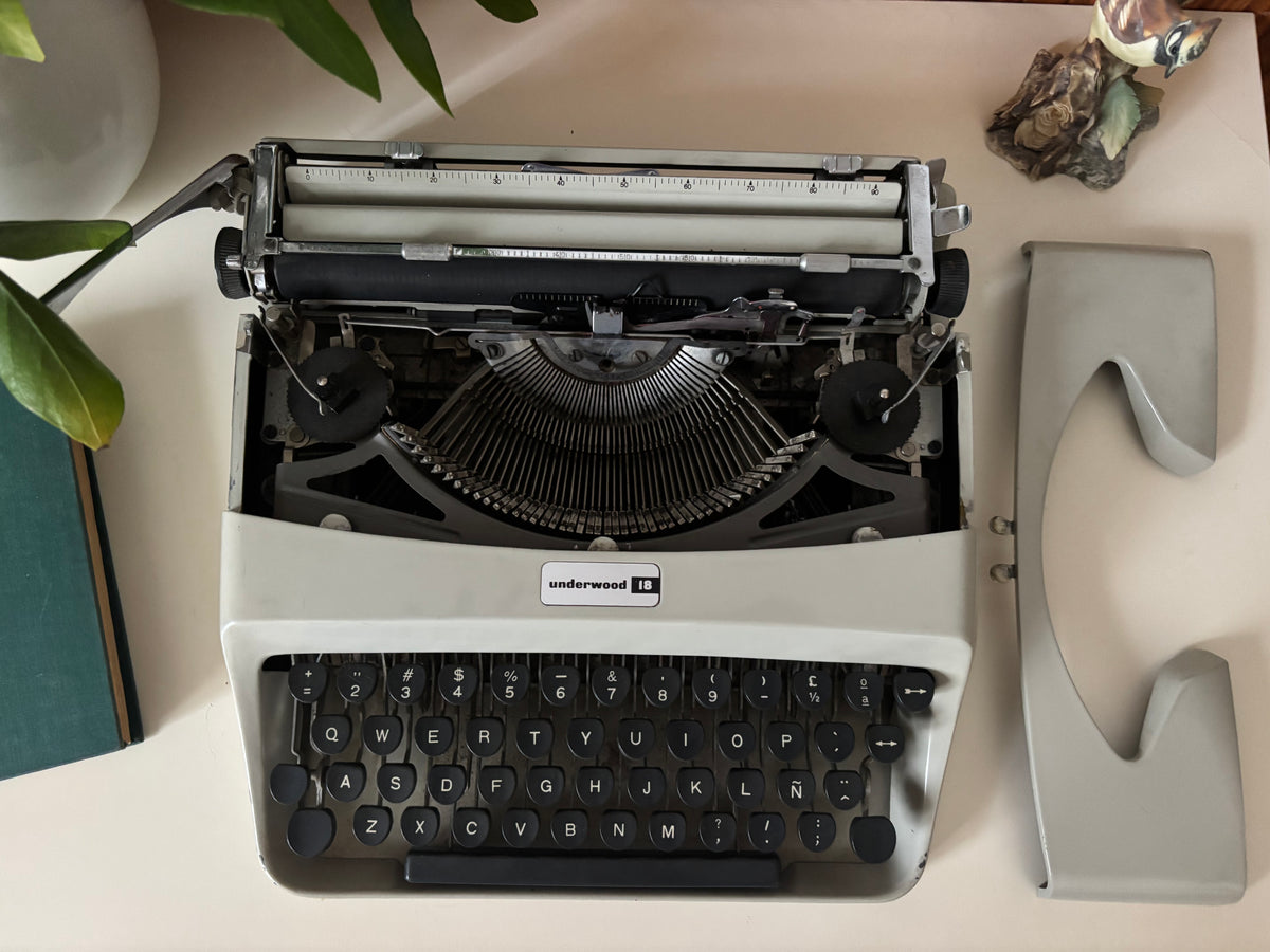 Olivetti Underwood 18