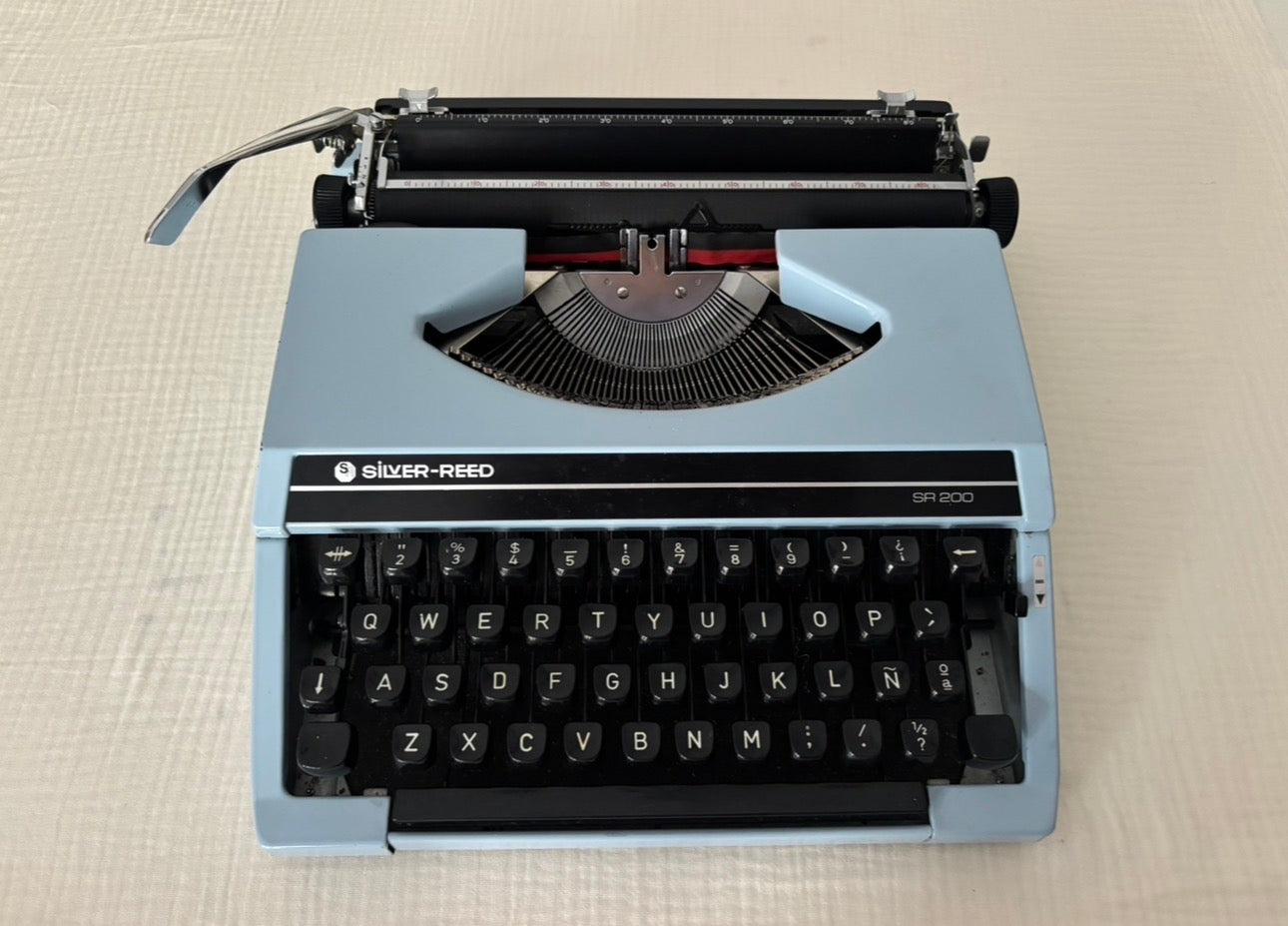 Silver-Reed Silverette Portable Typewriter
