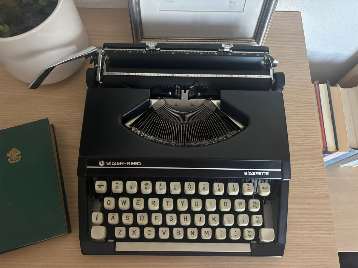 Silver-Reed Silverette Portable Typewriter