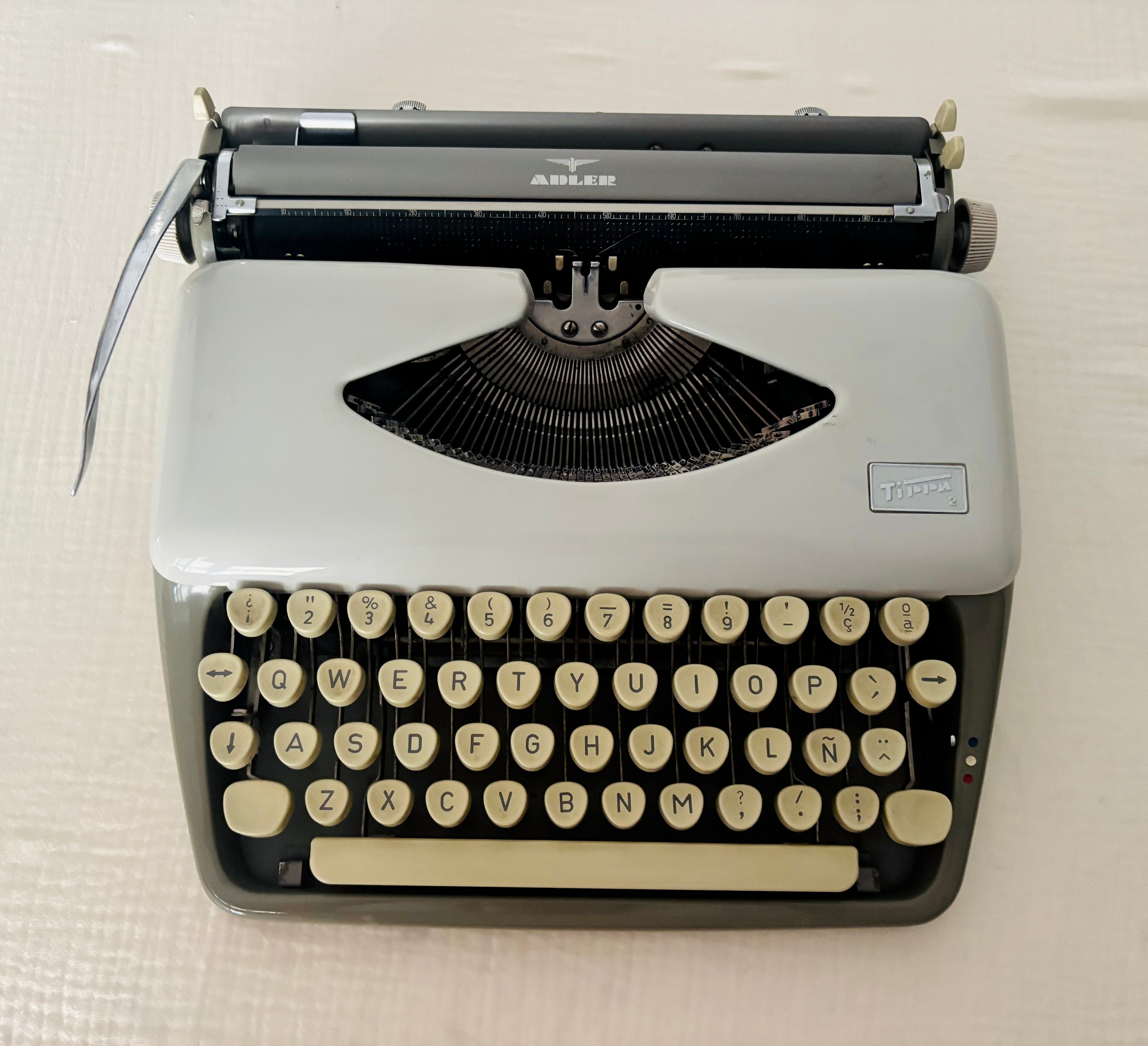 Adler Tippa