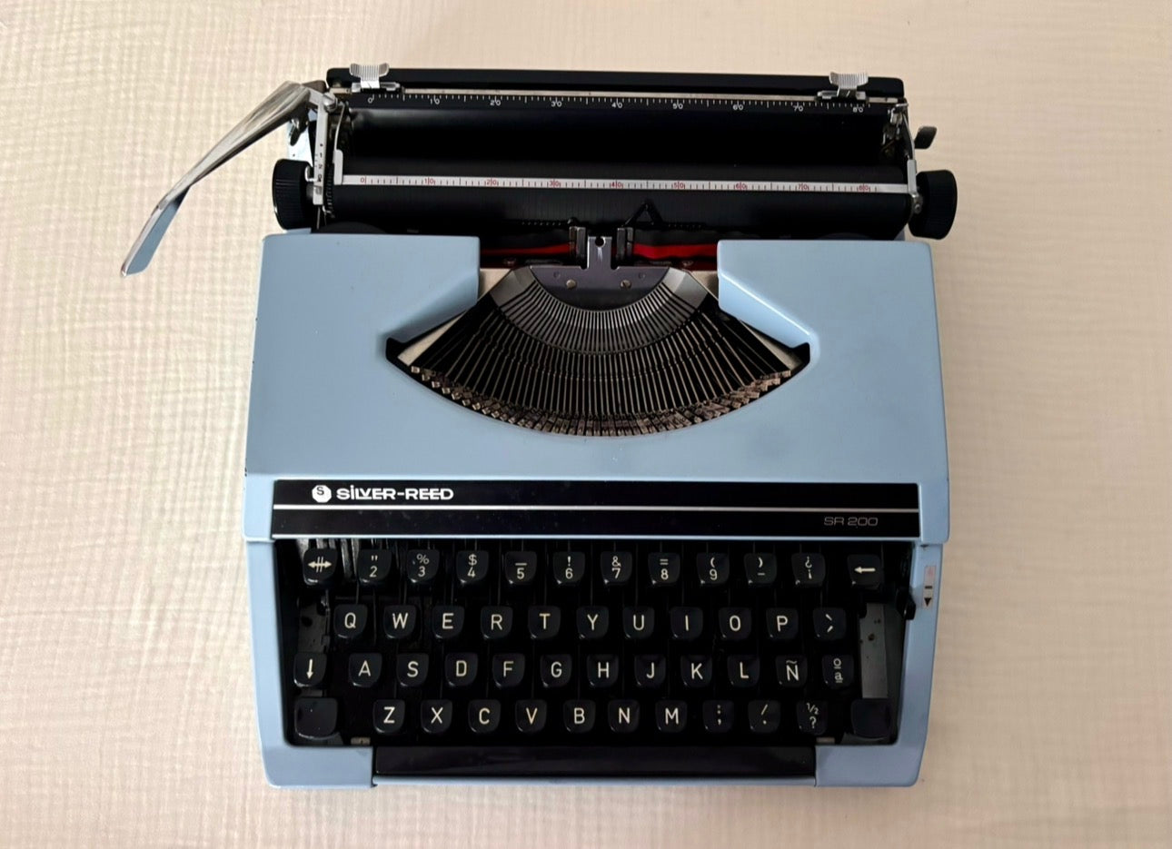 Silver-Reed Silverette Portable Typewriter
