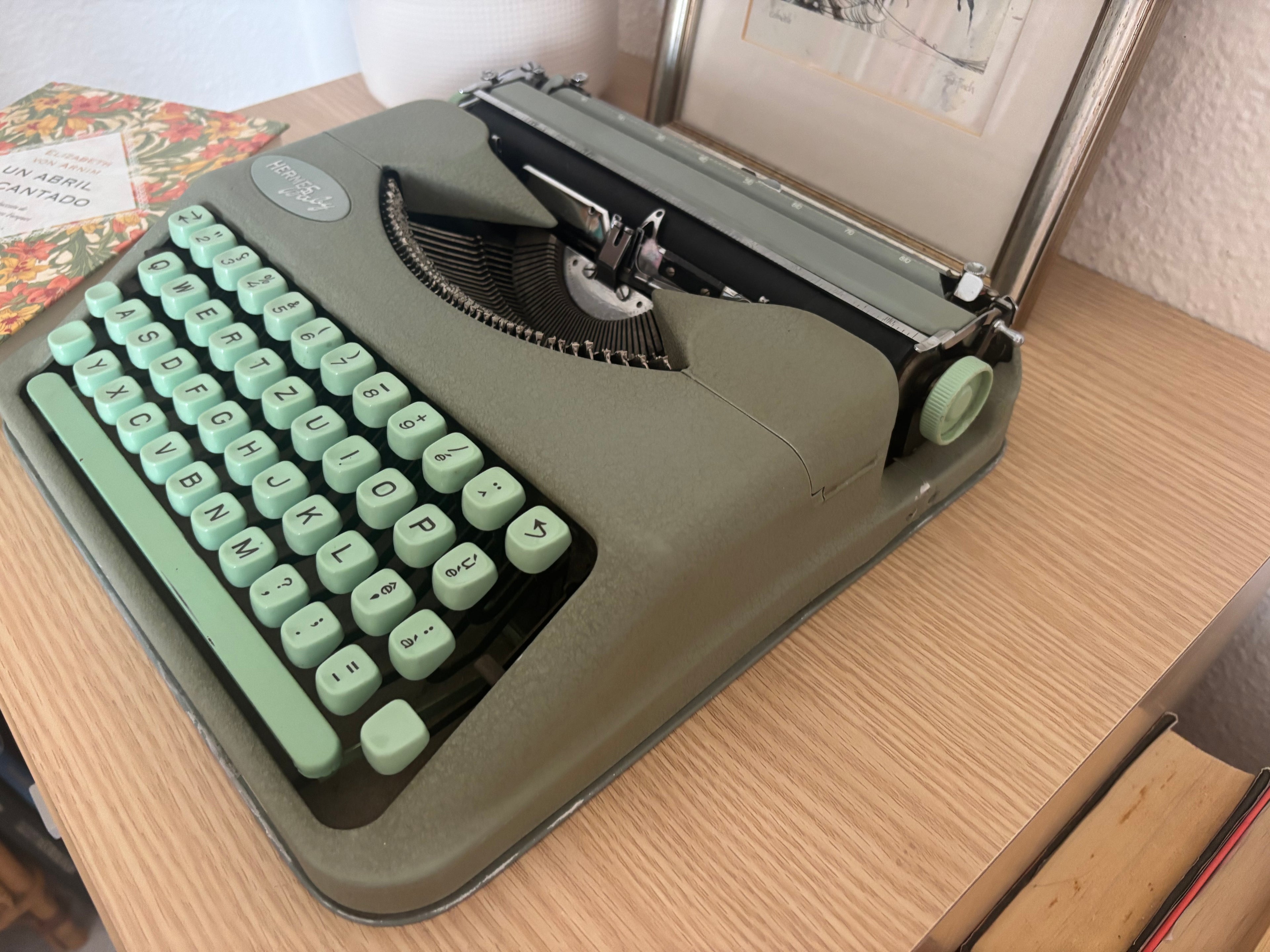 Hermes Baby mint