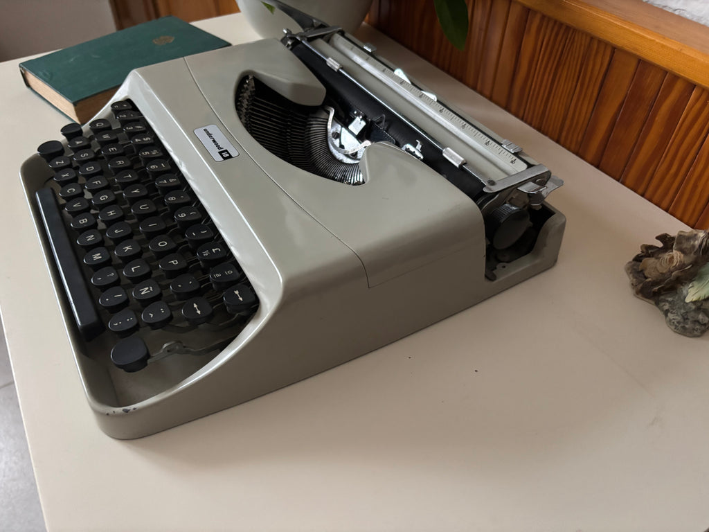 Olivetti Underwood 18
