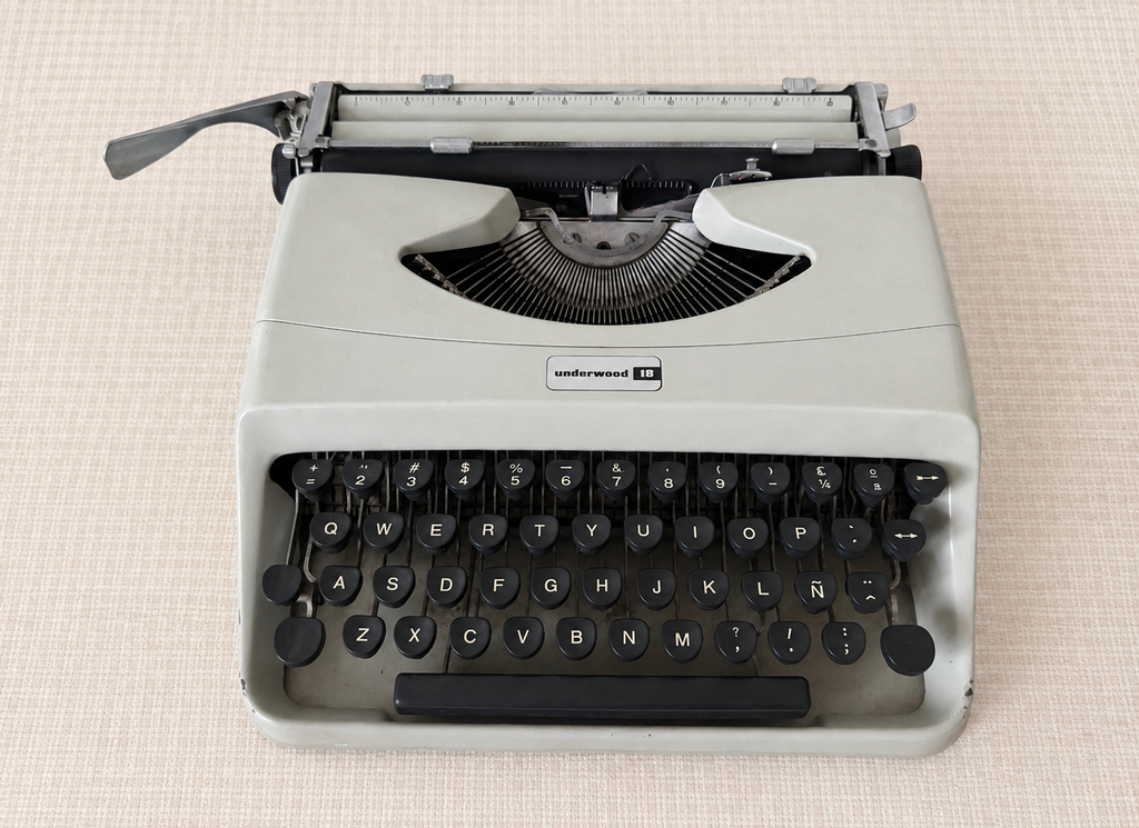 Olivetti Underwood 18
